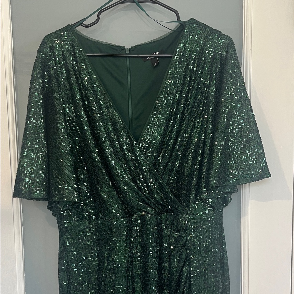 Elegant Green Sequin Dress